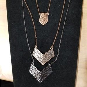 NWT Paparazzi Multi Color Metal Strand Arrow Necklace and Necklace Set